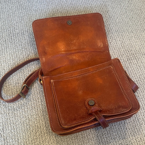 Italian Leather Crossbody Purse — Accordion-Style Small Satchel w Pockets - Picture 3 of 10